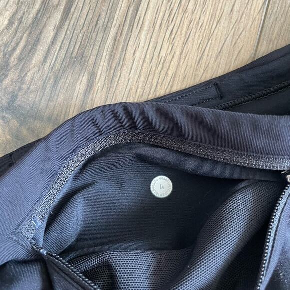 Lululemon Speed Up High Rise Short 4" Tall Lined size 4 Black Camo EUC - Picture 11 of 11